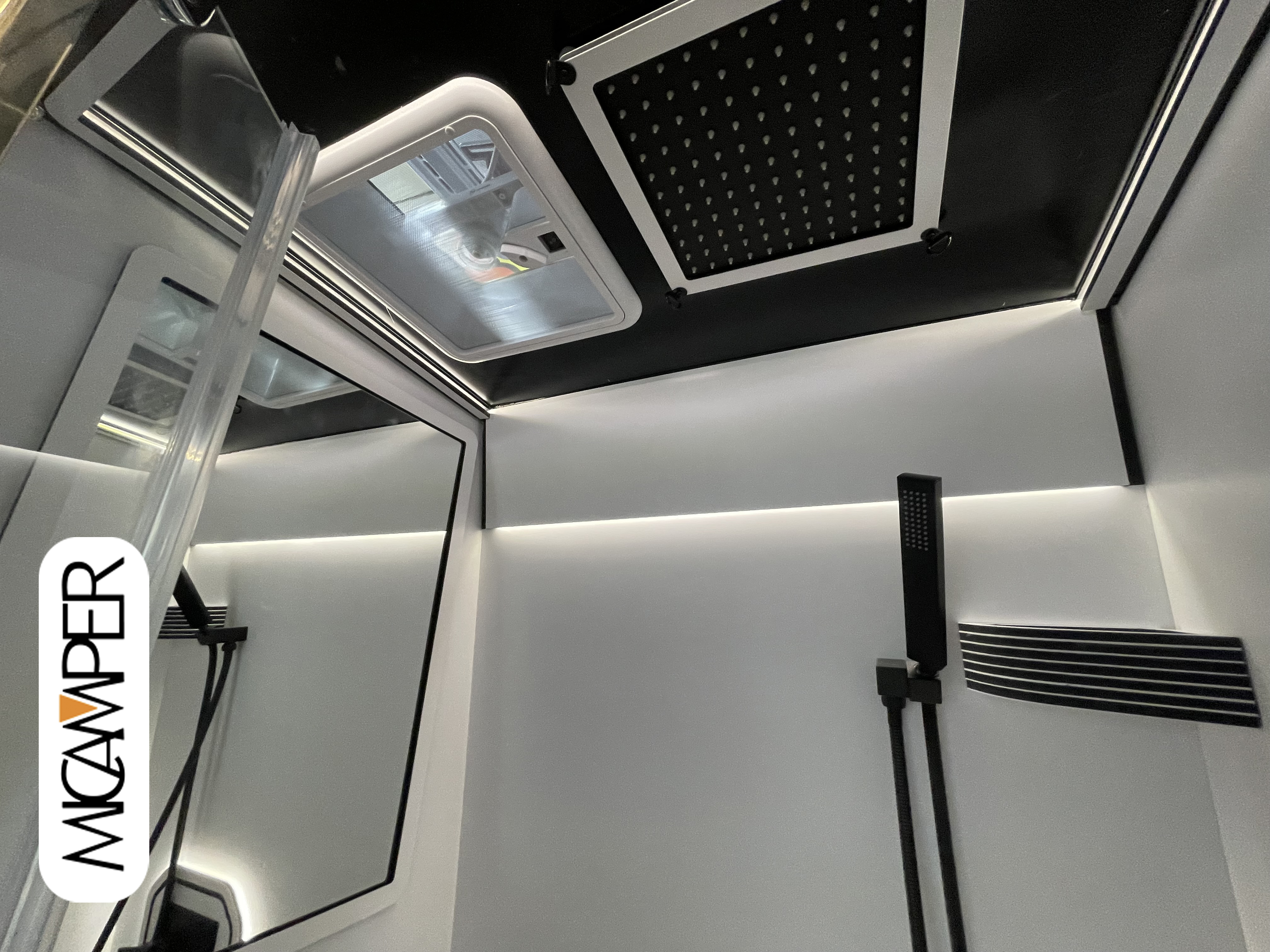 Foto 9 : Sprinter Camper L3H2