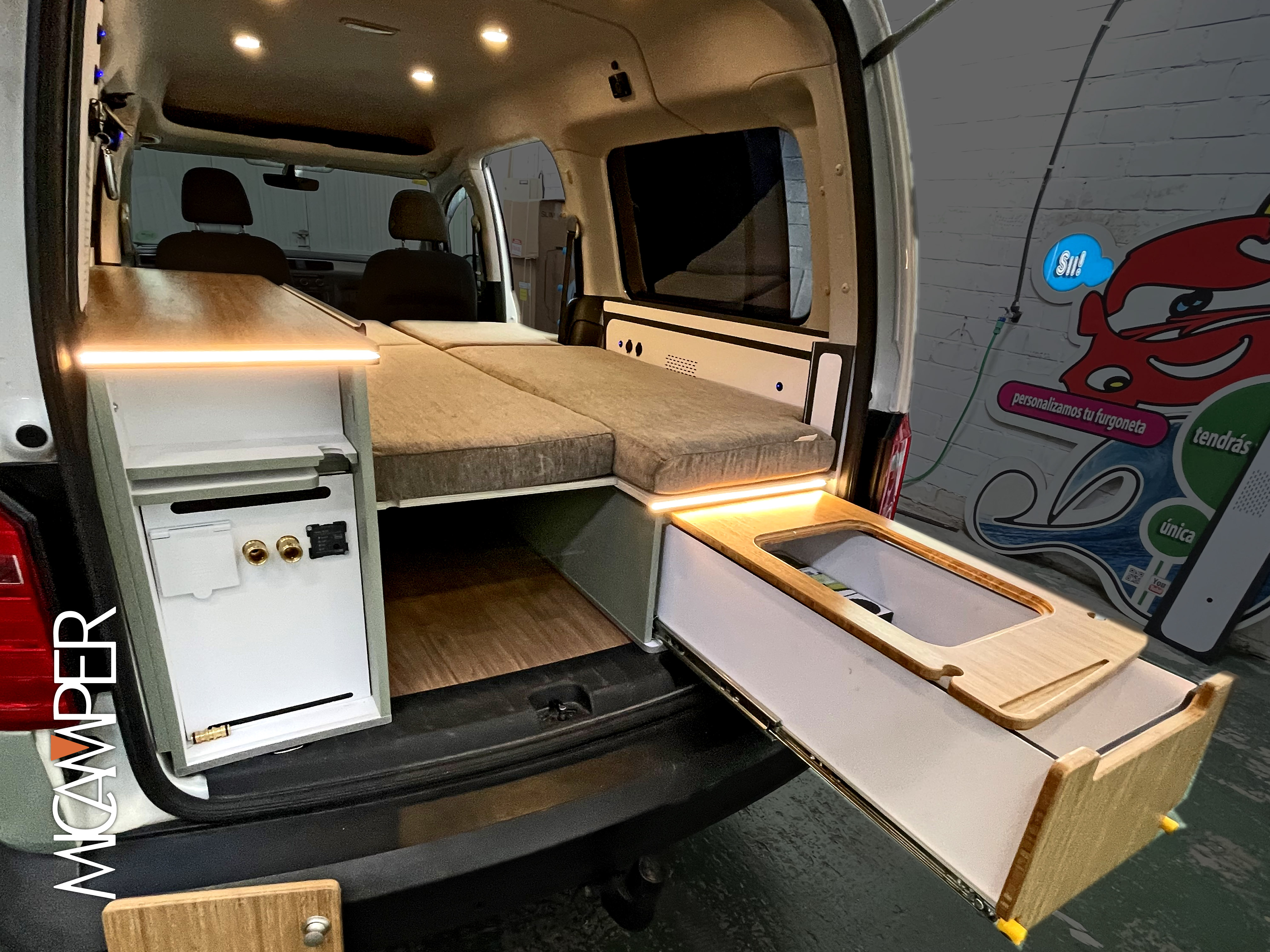Foto 11 : Volkswagen CamperCaddy