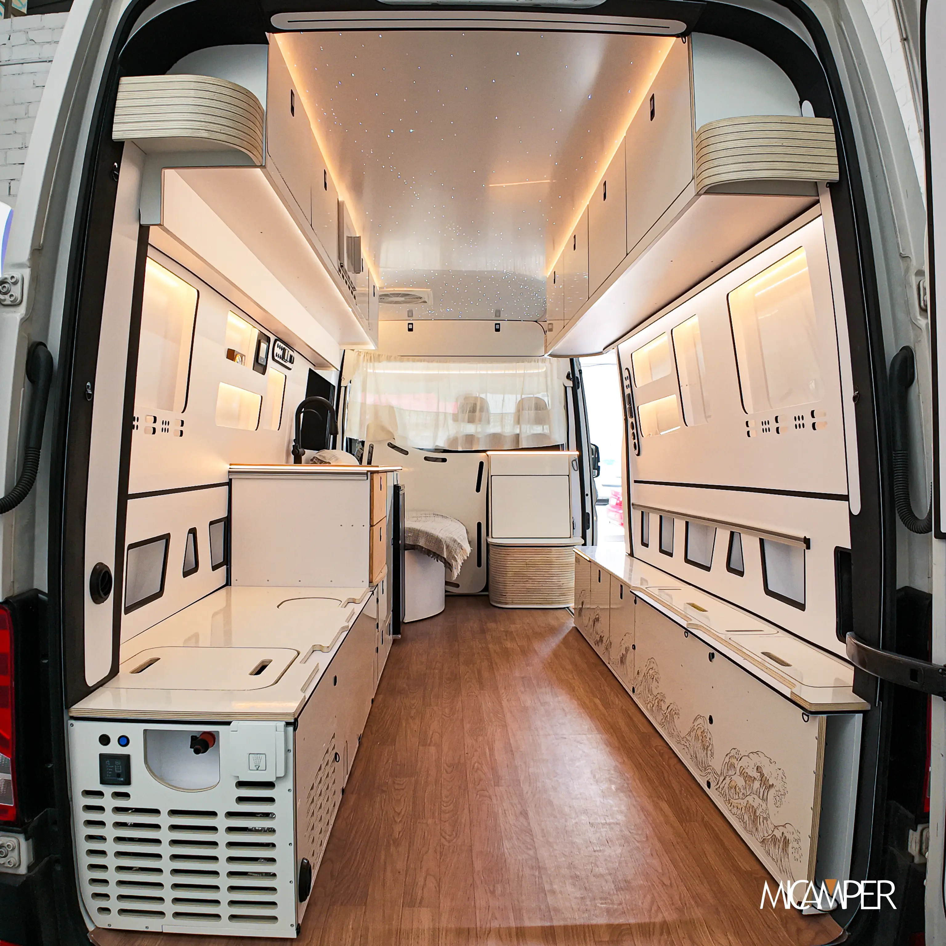 Foto 8 : Camperización a medida Volkswagen Crafter