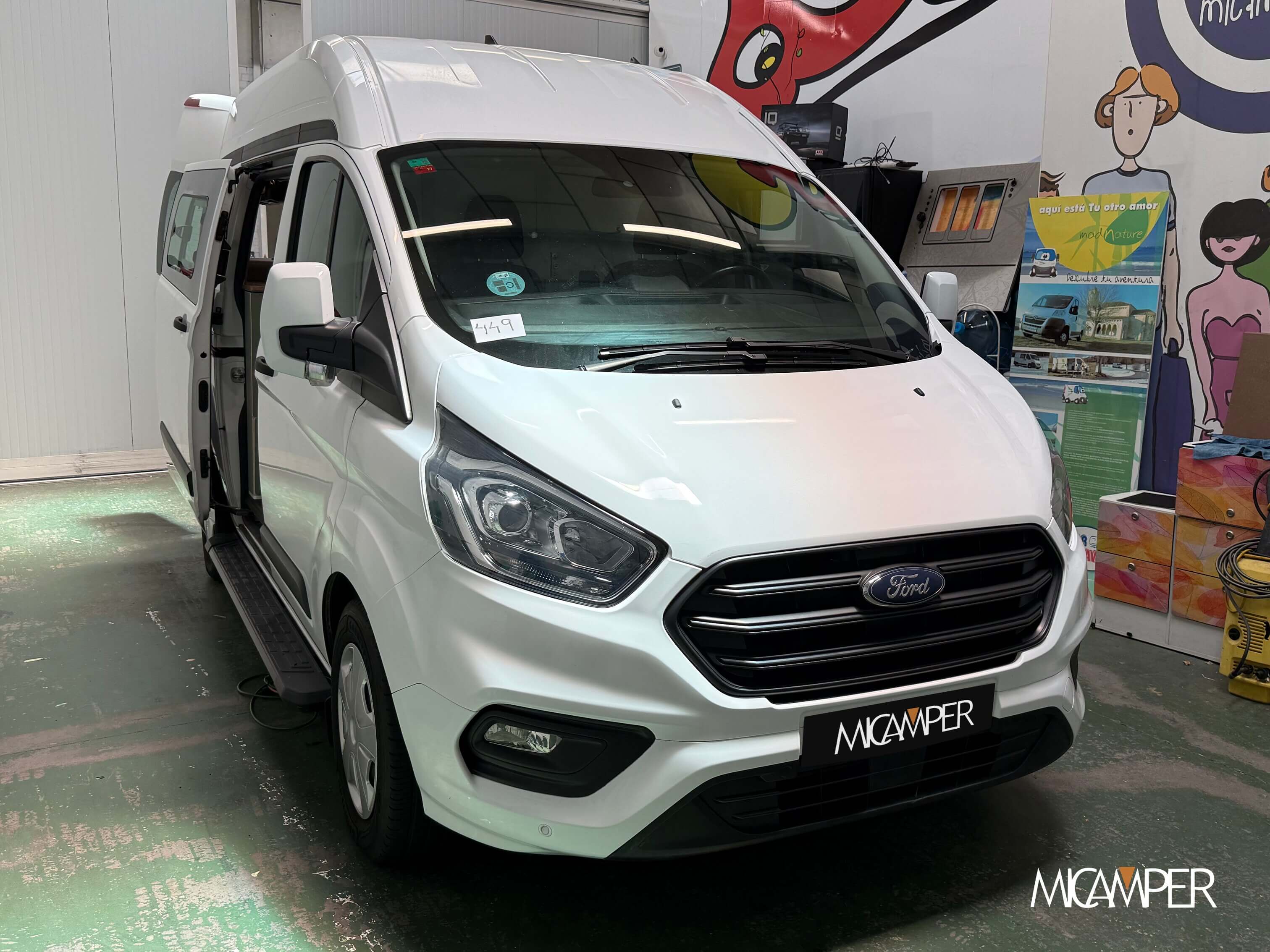 Foto 9 : Camperización Ford Transit Custom L1H2: Innovación y Espacio a Medida